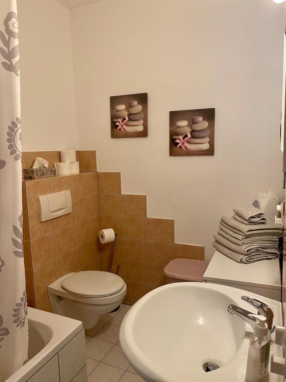 Ferienwohnungen am Fürstenweg Neuwied Habitación foto